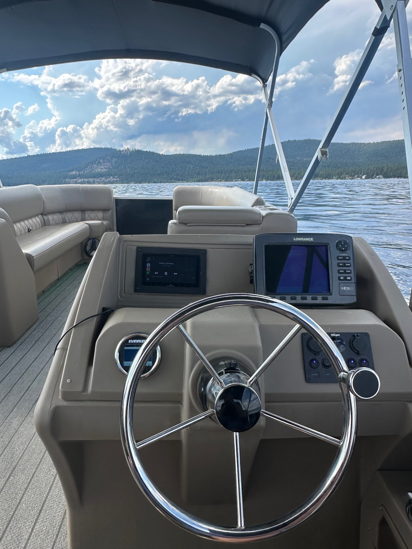 Tritoon charter