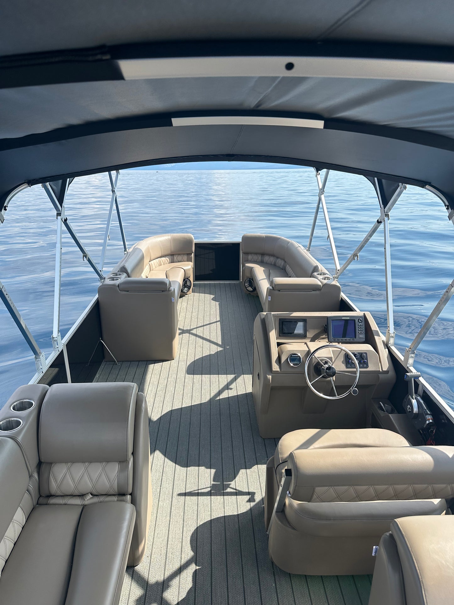 Tritoon charter